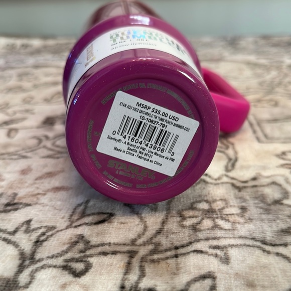 Stanley Magenta Quencher H2.0 30 oz Tumbler - Picture 10 of 11